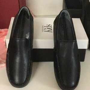 Zara Black Leather Slip-On Loafers